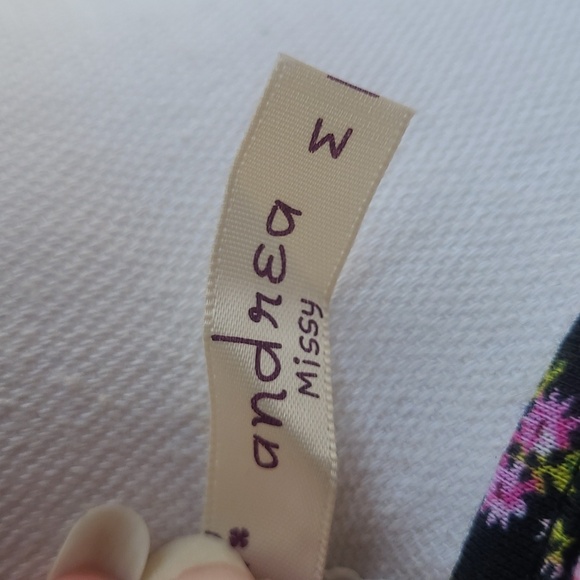 Blouse - Picture 7 of 8